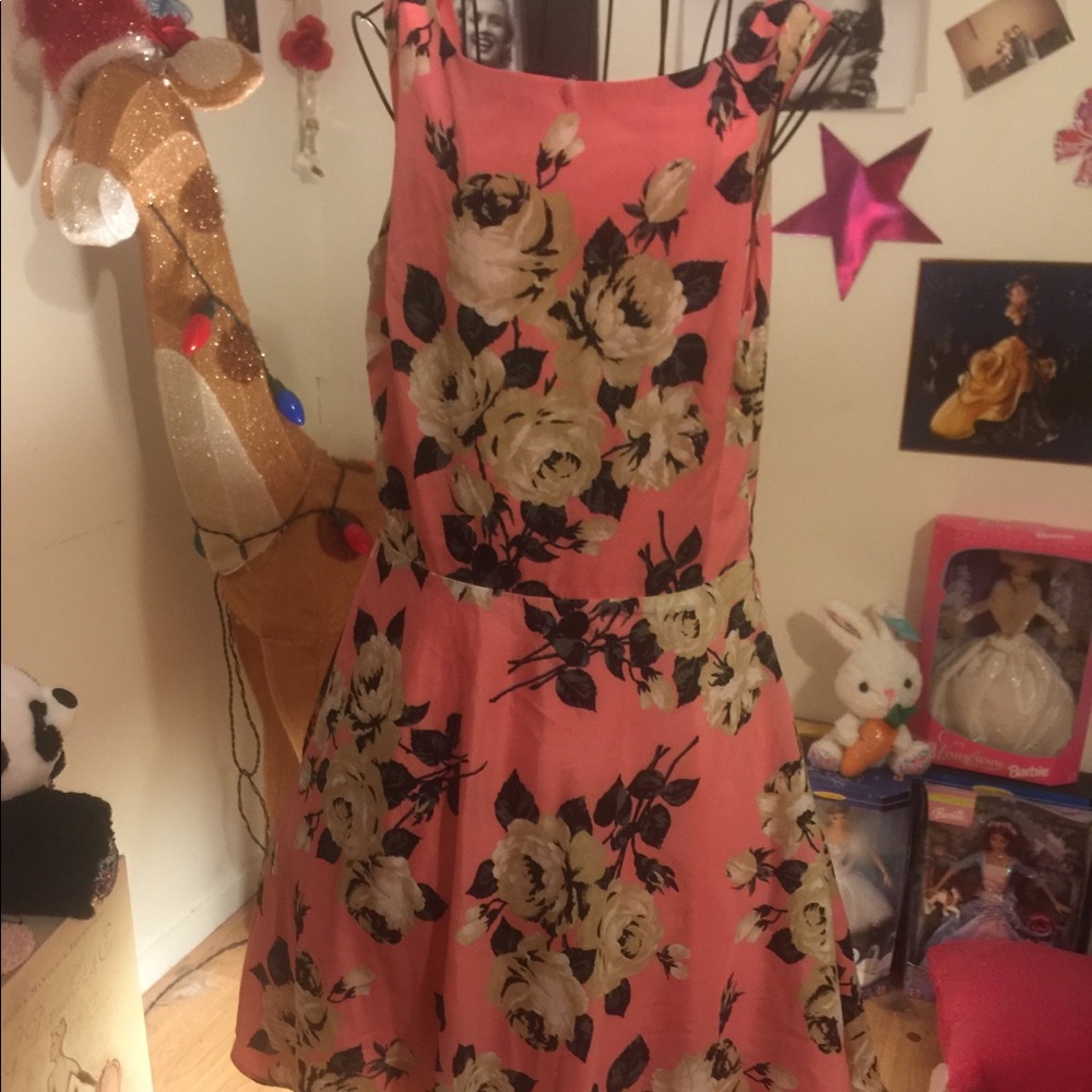 Beautiful floral dress 💖🌺